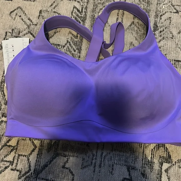 All in motion high support sculpt sports bra - Picture 1 of 3